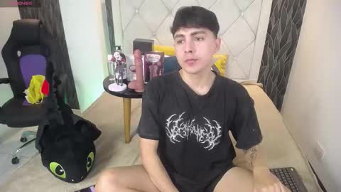 Snapshot of samu_foxxx chatting on 26, 11, 2025 SAMU online show from 26, 11, 2025