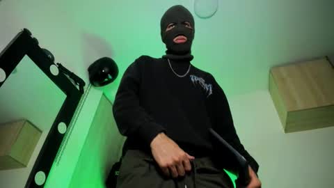 Snapshot of samuel_suarez chatting on 1, 10, 2025 online show from 1, 10, 2025