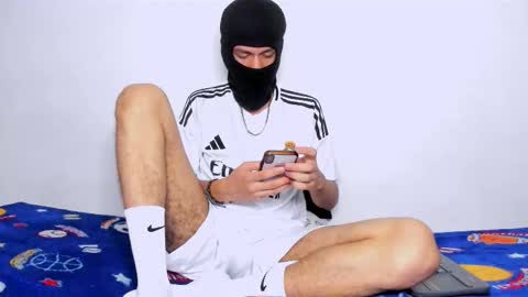 Snapshot of samuel_suarez chatting on 17, 10, 2025 online show from 17, 10, 2025