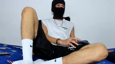 Snapshot of samuel_suarez chatting on 15, 11, 2025 online show from 15, 11, 2025