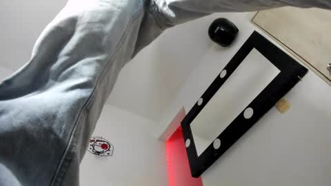   online show from 24, 4, 2026