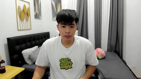 Snapshot of samuelangelo chatting on 10, 5, 2026 Sam online show from 10, 5, 2026