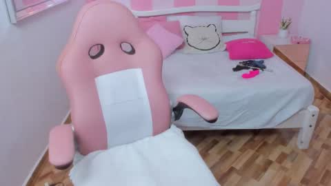 Find me at  when im offline here. online show from 4, 10, 2025