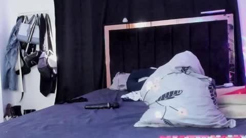 SamyHolbrook online show from 24, 2, 2026