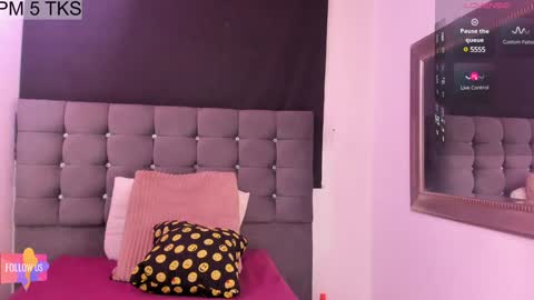 Snapshot of samypink_ chatting on 7, 2, 2025 samy online show from 7, 2, 2025