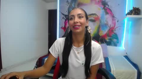 sandra  online show from 10, 5, 2026