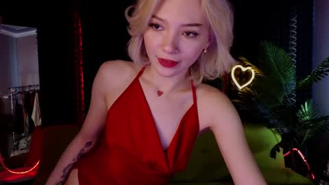 Sandy  online show from 23, 1, 2025