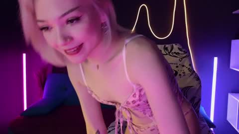 Sandy  online show from 7, 2, 2025