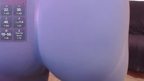 sandrawoolf online show from 8, 12, 2024