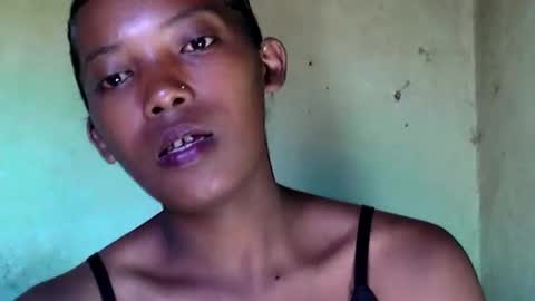 sandrine718 online show from 9, 2, 2026