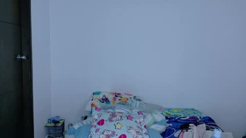 sandy online show from 23, 4, 2026