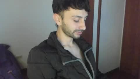 Snapshot of santi_mateo chatting on 12, 3, 2025 Santi online show from 12, 3, 2025