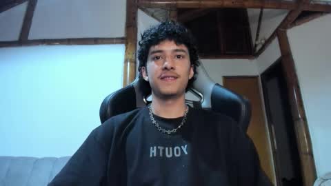 santi_twink19 online show from 16, 2, 2026