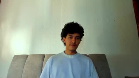 santi_twink19 online show from 9, 6, 2026
