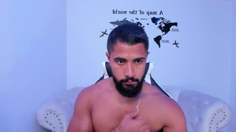 santiago_huntt online show from 17, 9, 2025