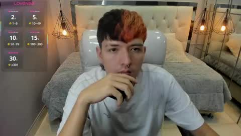 SANTIAGO  online show from 26, 4, 2026