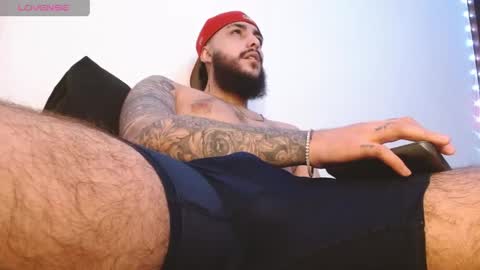 Santiago Hincapiie online show from 29, 4, 2026