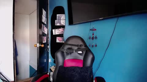 Santii online show from 9, 1, 2025