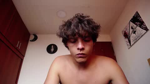 Santii online show from 13, 1, 2025