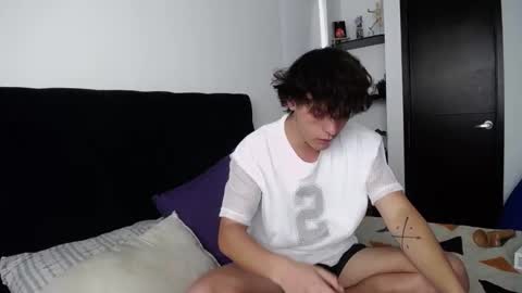 Santii online show from 17, 1, 2025