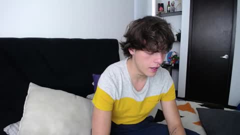 Santii online show from 1, 2, 2025