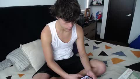 Santii online show from 7, 2, 2025