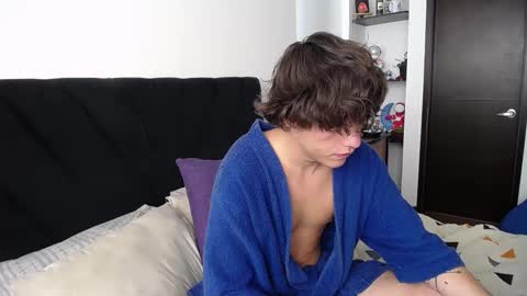 Santii online show from 18, 2, 2025