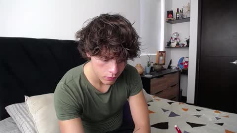 Santii online show from 20, 2, 2025