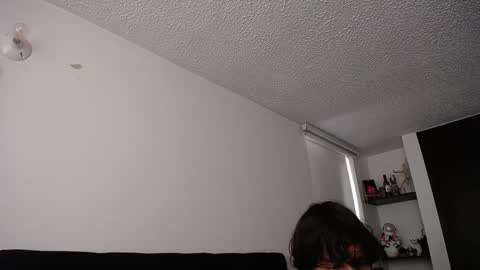 Santii online show from 5, 3, 2025