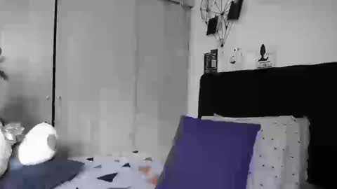 Santii online show from 25, 9, 2025