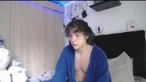 Santii online show from 21, 4, 2026