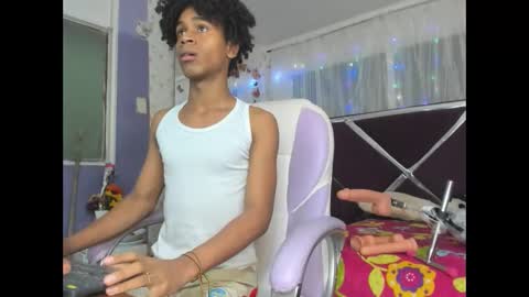 Snapshot of santy_bigcock_01 chatting on 8, 1, 2026 santy online show from 8, 1, 2026