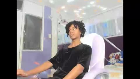 Snapshot of santy_bigcock_01 chatting on 15, 1, 2026 santy online show from 15, 1, 2026