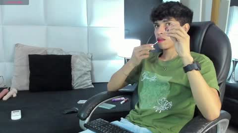 Santiago Carrington online show from 9, 12, 2024