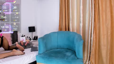 Santiago Carrington online show from 4, 2, 2025