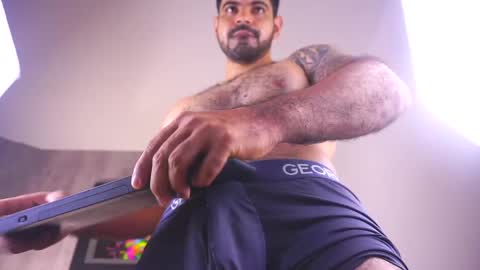 santiago online show from 27, 4, 2026