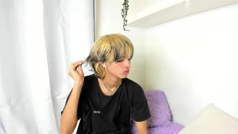 kitty online show from 22, 12, 2024