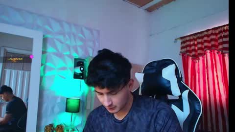 Santyago online show from 14, 1, 2025