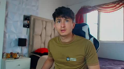 Santyago online show from 28, 1, 2025