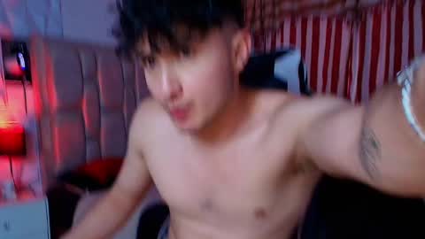 Santyago online show from 4, 2, 2025