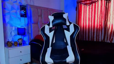 Santyago online show from 5, 2, 2025