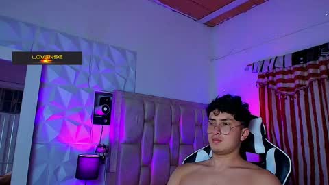 Santyago online show from 11, 3, 2025