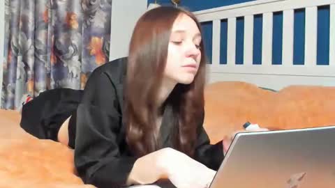 santythousand online show from 17, 12, 2025