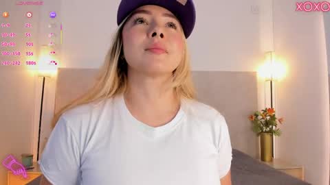 Saori  online show from 23, 4, 2026