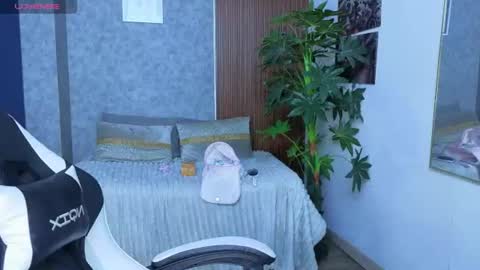 Snapshot of saphiire_ chatting on 12, 7, 2026 saphi online show from 12, 7, 2026