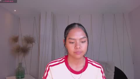 Saphira James online show from 8, 7, 2026