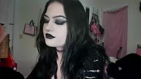 Snapshot of saphirerose1 chatting on 20, 12, 2025 Sapphire online show from 20, 12, 2025