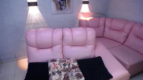 Snapshot of sara_angeelss chatting on 22, 11, 2025 Sara... online show from 22, 11, 2025