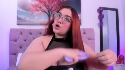 SARA ARIAS  online show from 8, 3, 2025