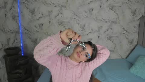 sara online show from 6, 1, 2025